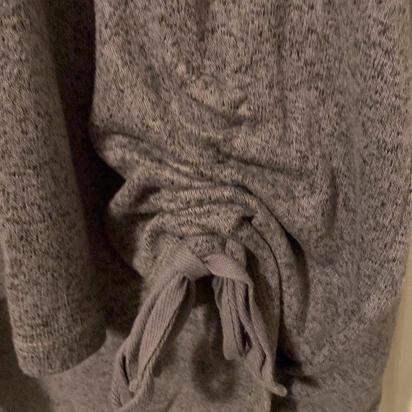 COPY - ActiveZone grey hoodie - Picture 3 of 6